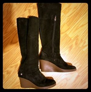 Ugg Australia black aprelle